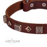 Designer Lederhalsband 2,5 cm breit mit Pyramiden_4