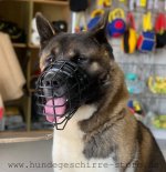 Schwarzer Drahtmaulkorb mit Filz-Polsterung für American Akita_1