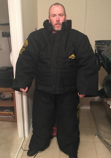 Vollschutzanzug für Polizei- / Militärhunde-Ausbildung