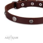 Designer Lederhalsband 2 cm mit Nieten im Blumen Motiv ❁_6