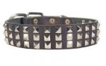 Leder Hundehalsband mit 3 Reihen Pyramiden