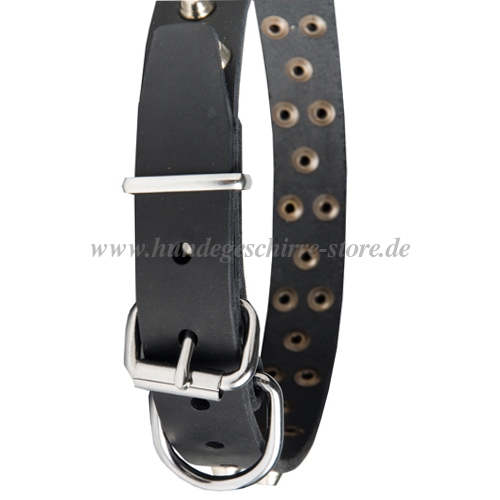 Buy Dog Leather Collar with
Pyramids