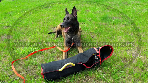 https://www.hundegeschirre-store.de/images/dog-training-equipment/hetzarm-mit-schulterschutz-bequem-small.jpg