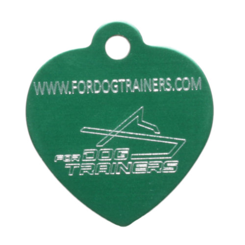 Hunde-Medaillon mit beliebter Gravierung, Herzen-Design