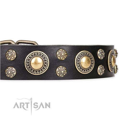 Schwarzes Halsband Echtleder im Barockstil