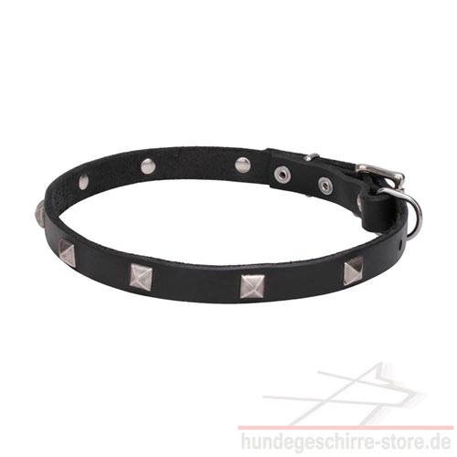 Nietenhalsbänder mit Pyramiden Bestes Design